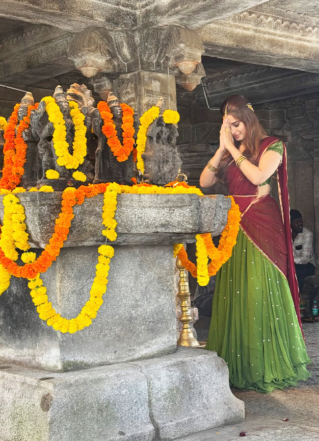 Young Tollywood Hero and Heroine Visit Tirumala Photos14