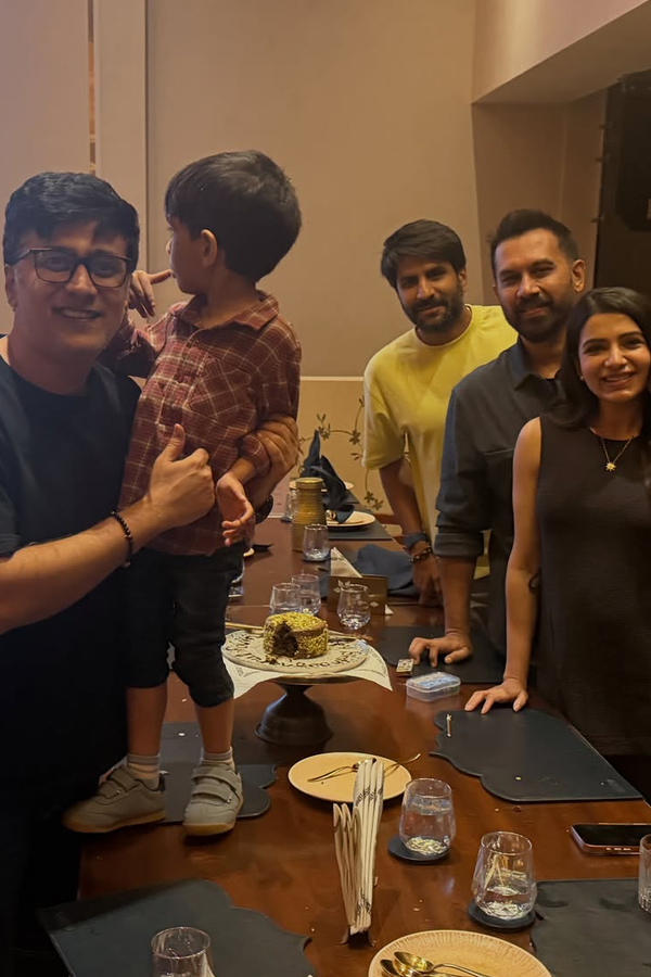 Samantha glows At Rahul Ravindran Birthday Bash with Husband Raj Photos7