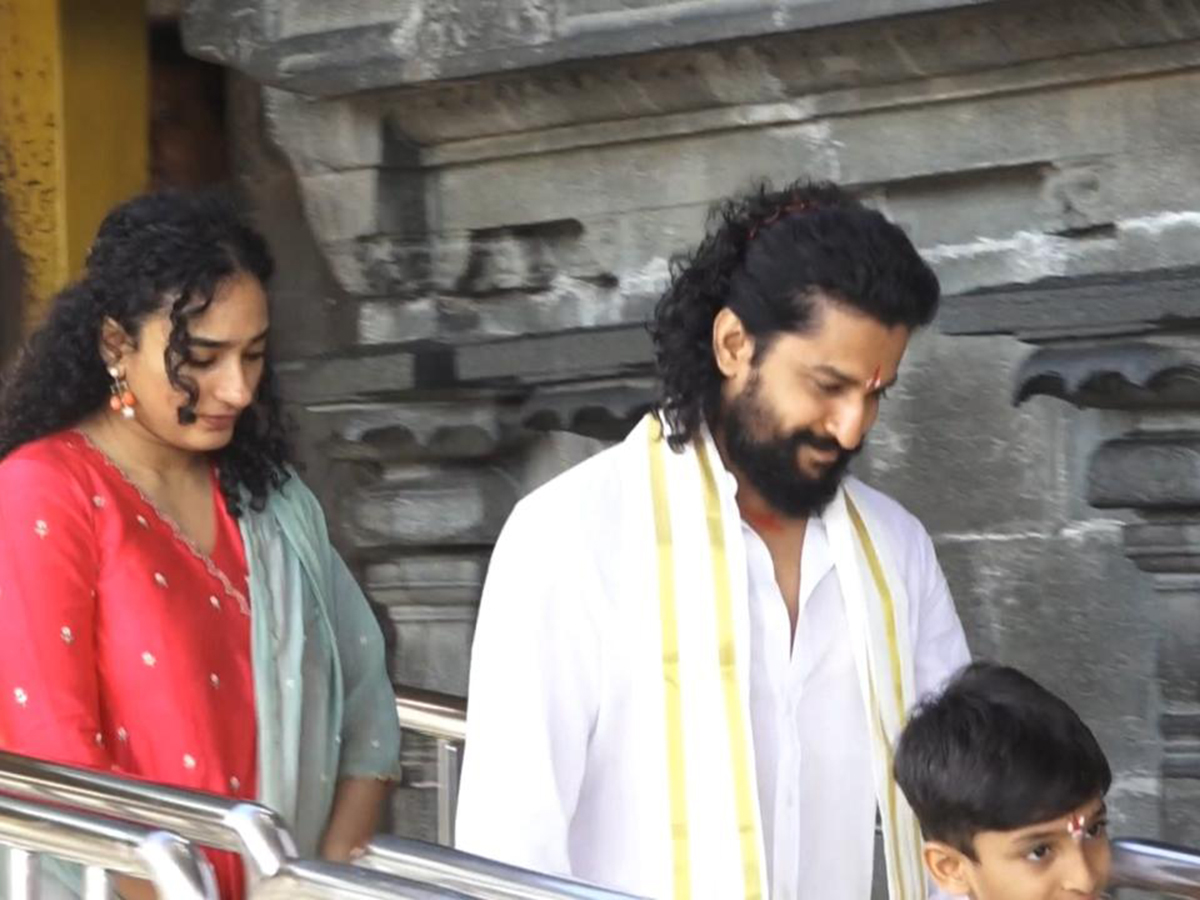 Actor Nani Visited Tirumala Sri Vari Temple10