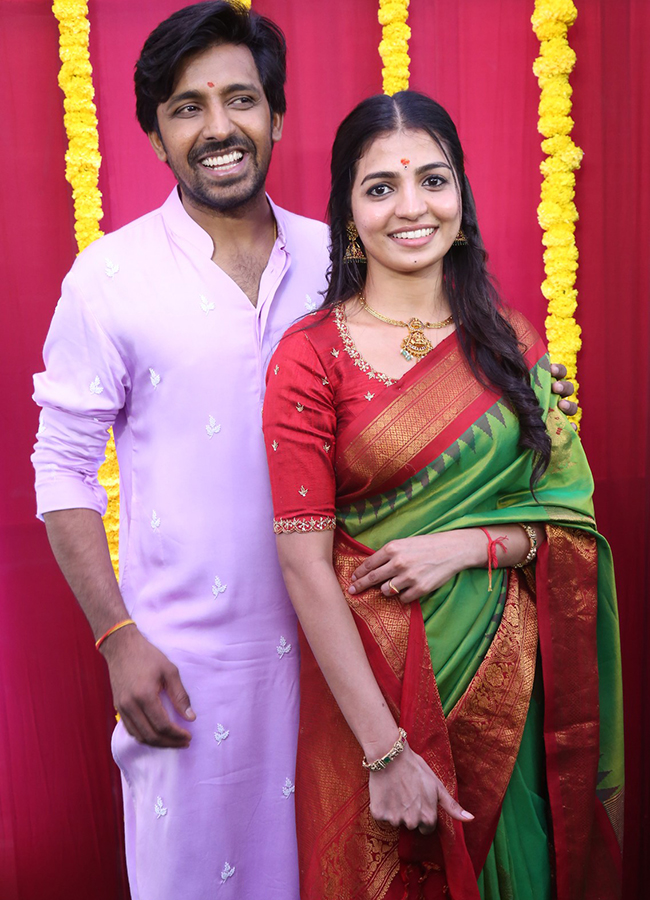 Idupu Kayitham Movie Grand Pooja Ceremony Photo Gallery 12