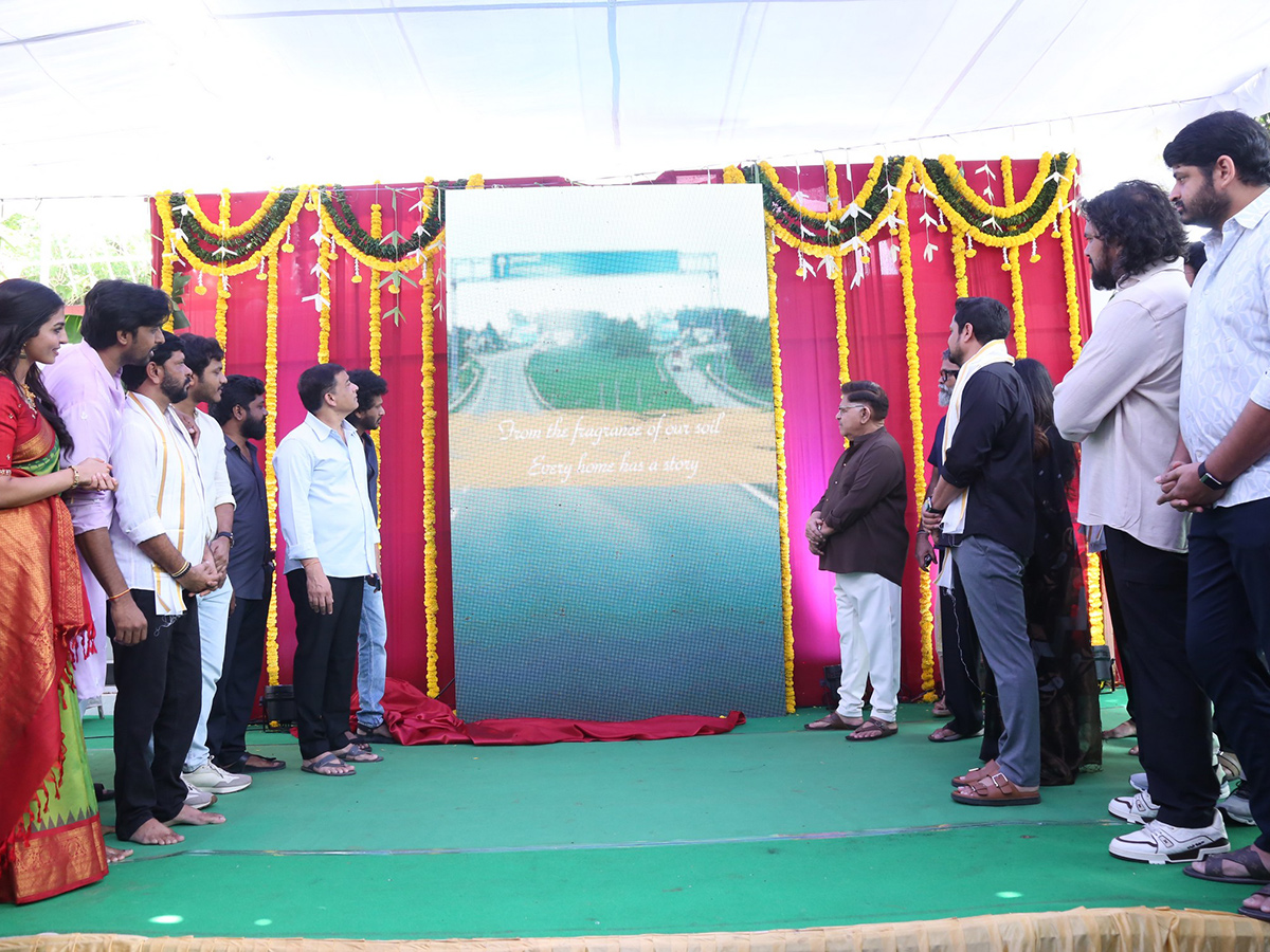 Idupu Kayitham Movie Grand Pooja Ceremony Photo Gallery 18