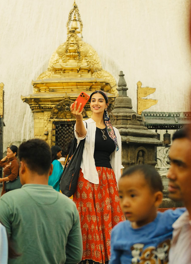Meenakshi Chaudhary Enjoys Nature’s Embrace in Nepal: (Photos)6