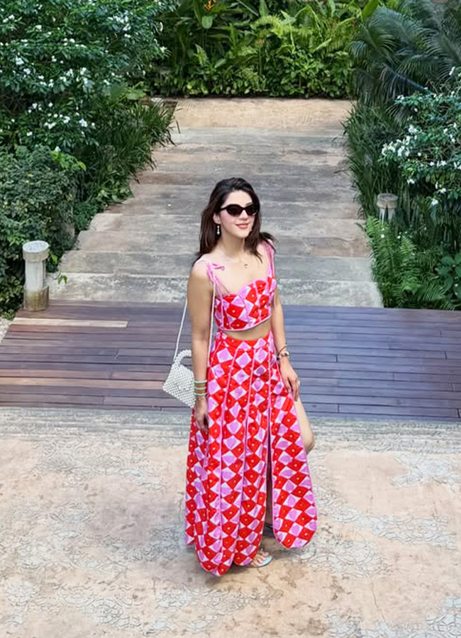 Actress Mehreen Enjoys a Vacation with Her Husband Photos5