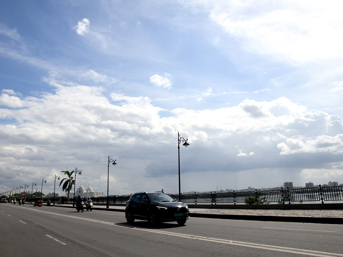 Rain Season In Hussain Sagar Hyderabad14