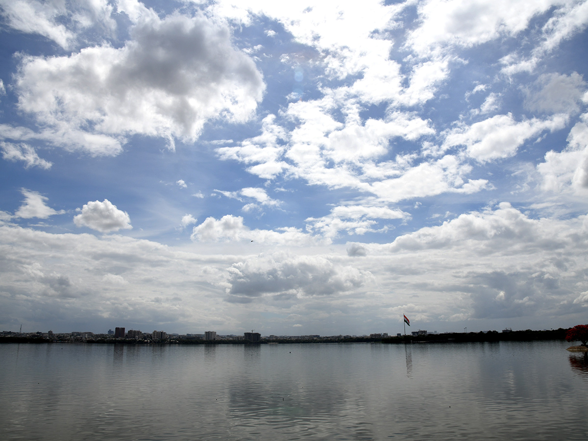Rain Season In Hussain Sagar Hyderabad4