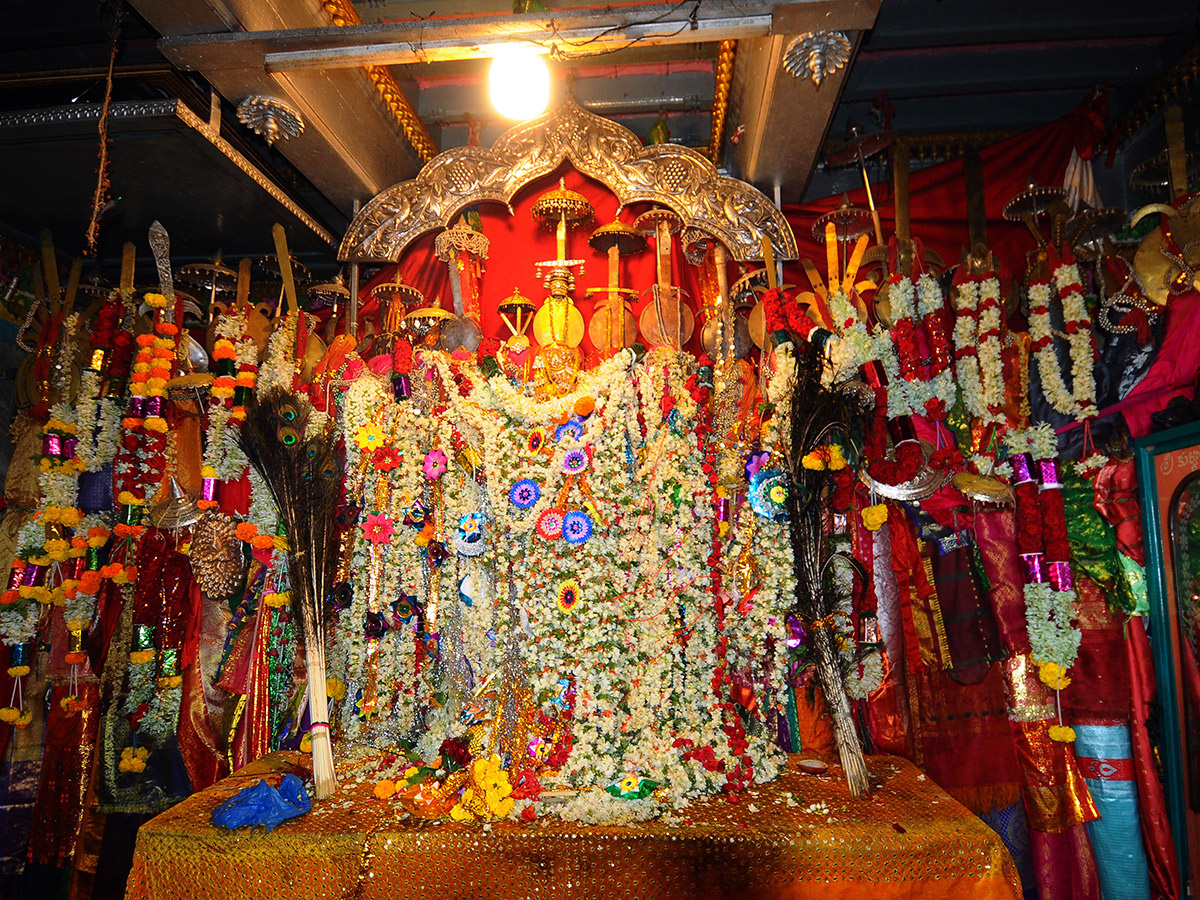 Gugudu Kullai Swamy Brahmotsavam 2026 HD Photos8