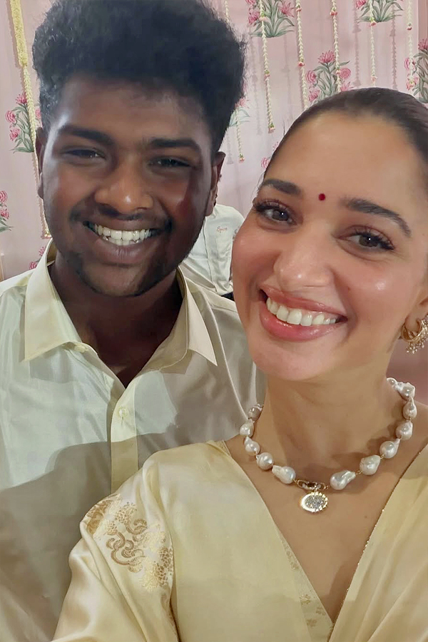 Khushbu Sundar Shares Daughter Wedding Photos10