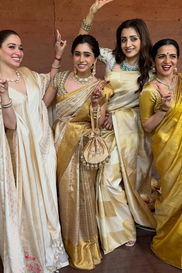 Khushbu Sundar Shares Daughter Wedding Photos2