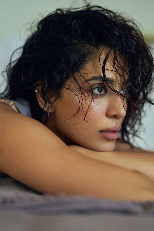 Sobhita Dhulipala Wet Hair Glam Photo Shoot Photos3