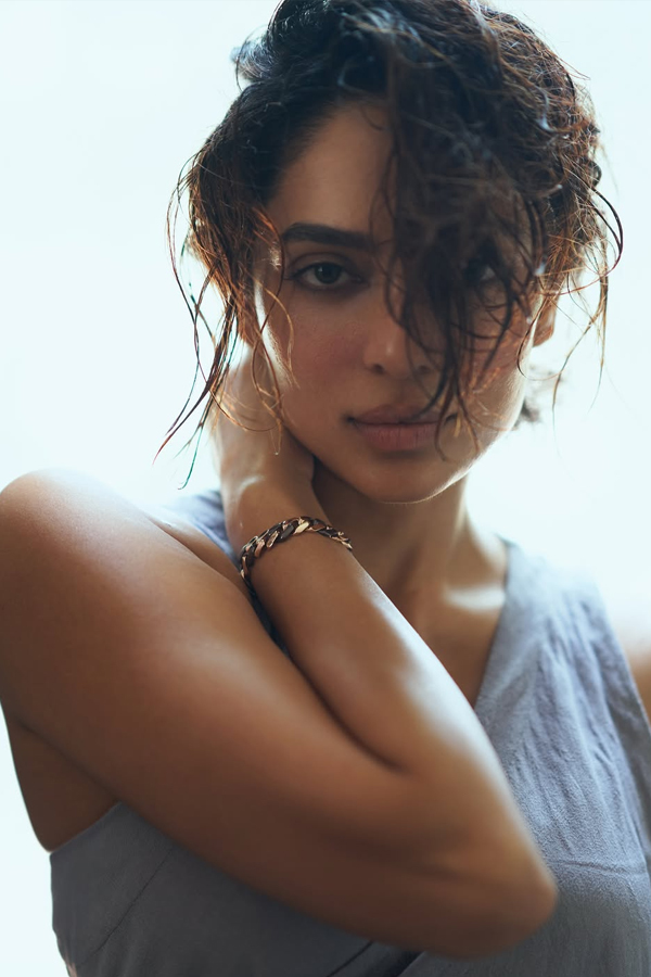 Sobhita Dhulipala Wet Hair Glam Photo Shoot Photos4