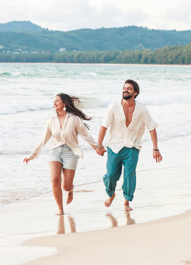 Celebrity Couple Enjoys a Beach Vacation in Thailand Photos...3