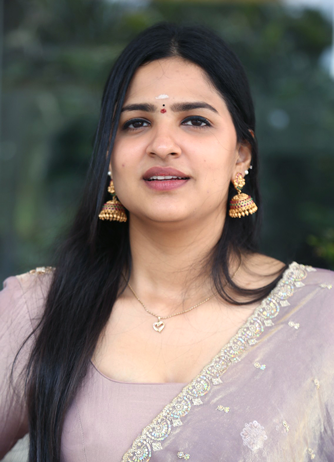 Tollywood Entry Divija Prabhakar Viral Photos11