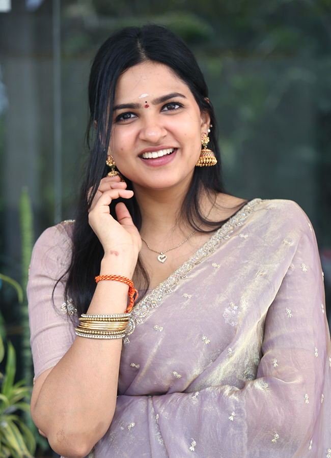 Tollywood Entry Divija Prabhakar Viral Photos12