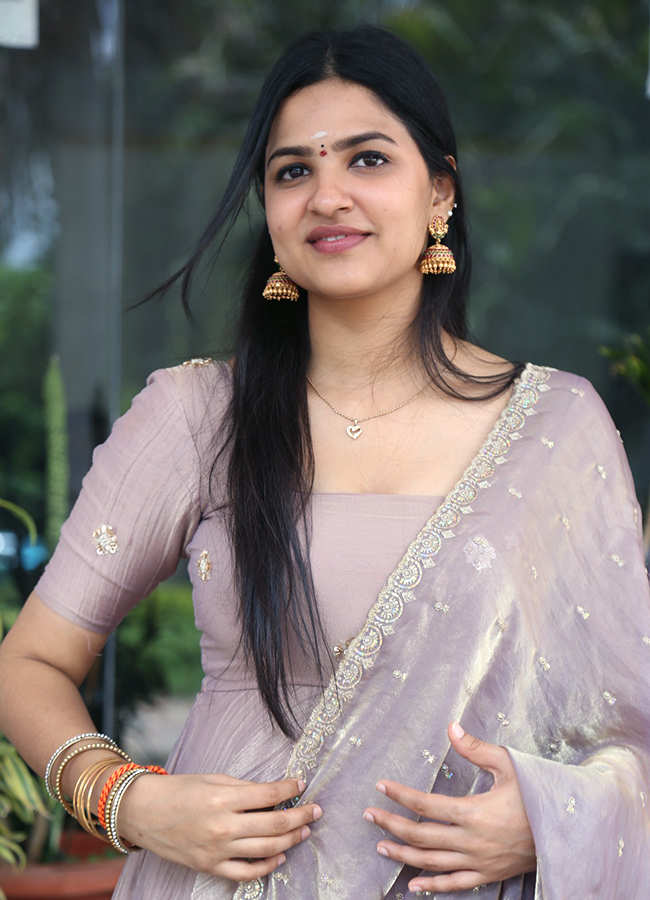 Tollywood Entry Divija Prabhakar Viral Photos4