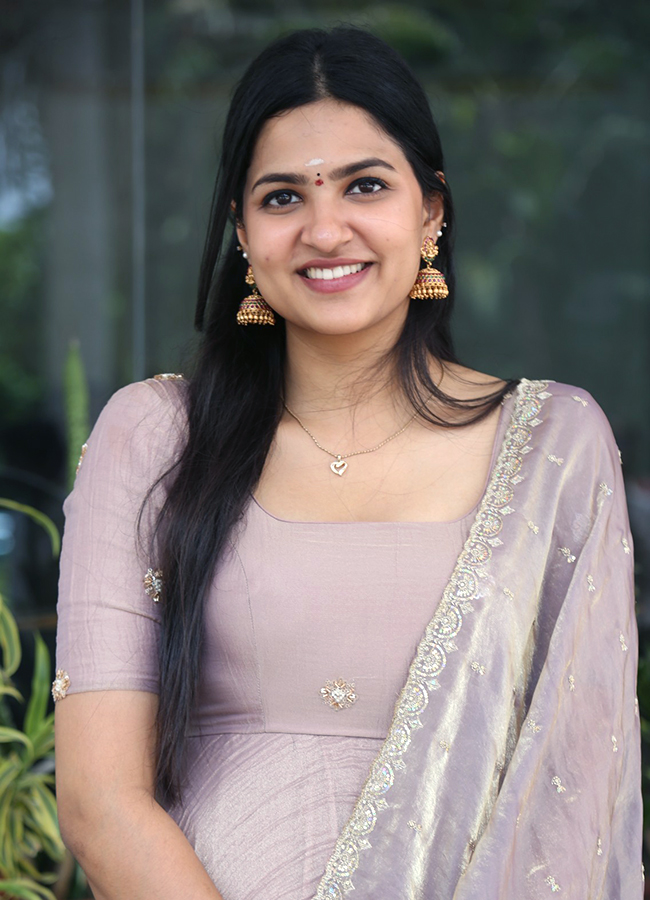Tollywood Entry Divija Prabhakar Viral Photos5