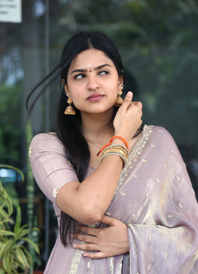 Tollywood Entry Divija Prabhakar Viral Photos7