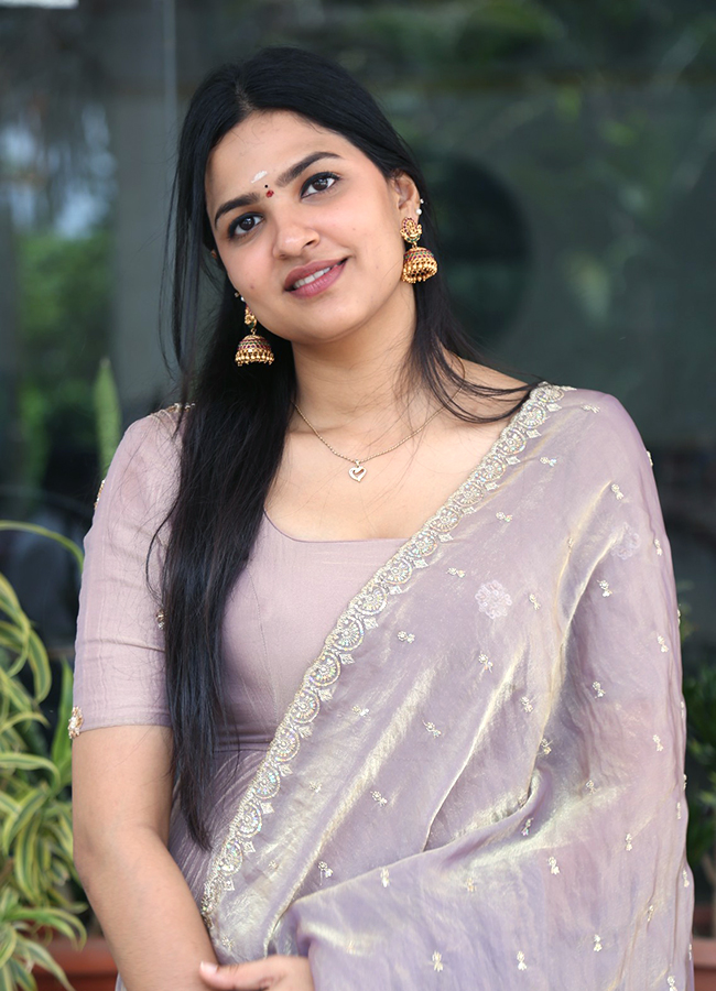 Tollywood Entry Divija Prabhakar Viral Photos8