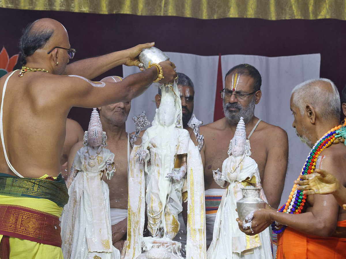 Devotional : Tirumala Srivari Jyeshtabhishekam Photos9