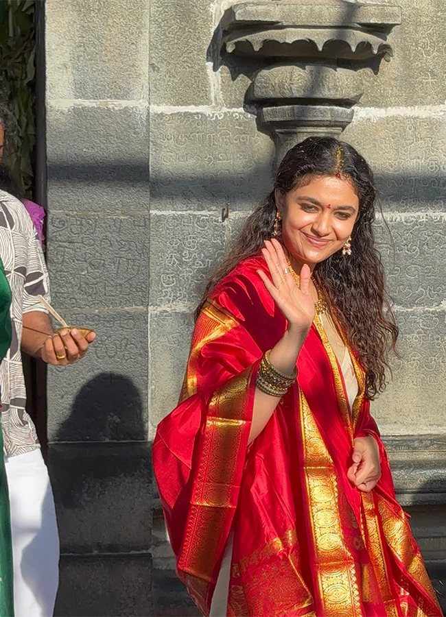 Keerthy Suresh Visits Tirumala Along With Her Husband Today: Photos5