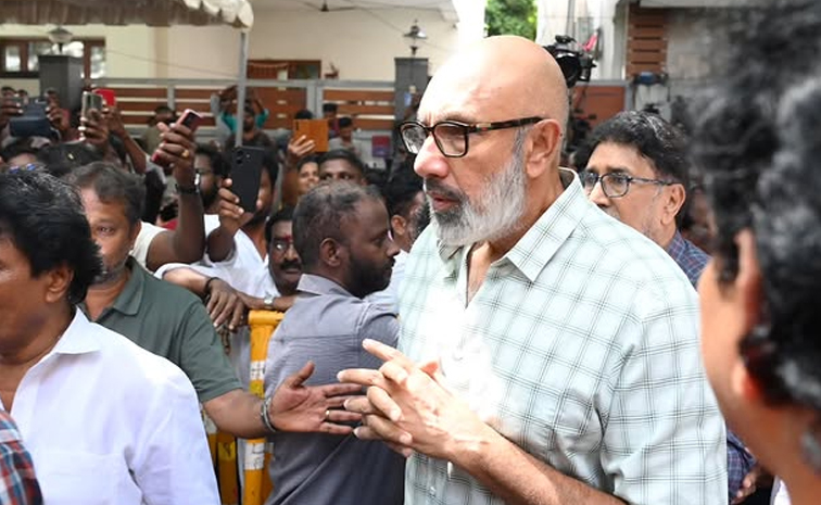 Kollywood Industry Pays Last Respects To Bhagyaraj Photos14
