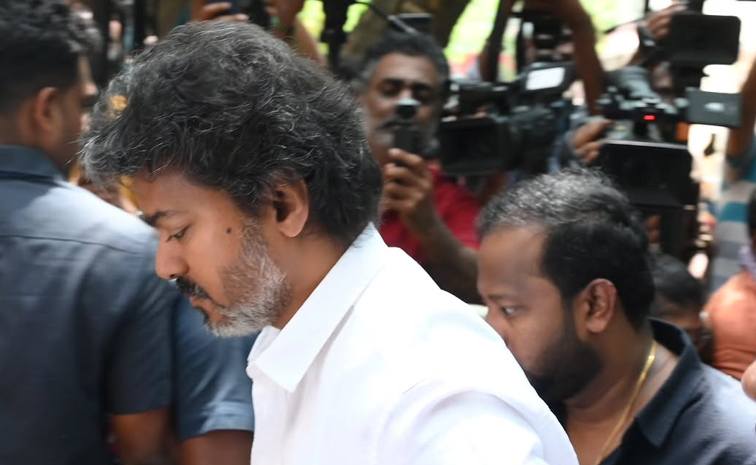 Kollywood Industry Pays Last Respects To Bhagyaraj Photos17