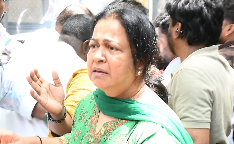Kollywood Industry Pays Last Respects To Bhagyaraj Photos4