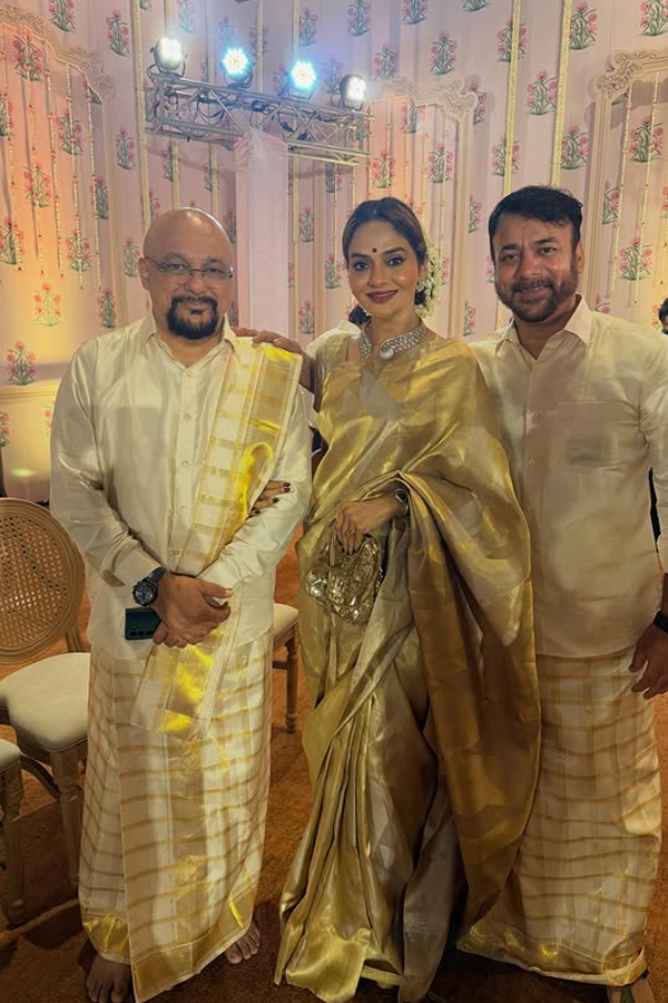 Khushbu Sundar Shares Beautiful Pictures From Her Daughter Wedding: Photos11
