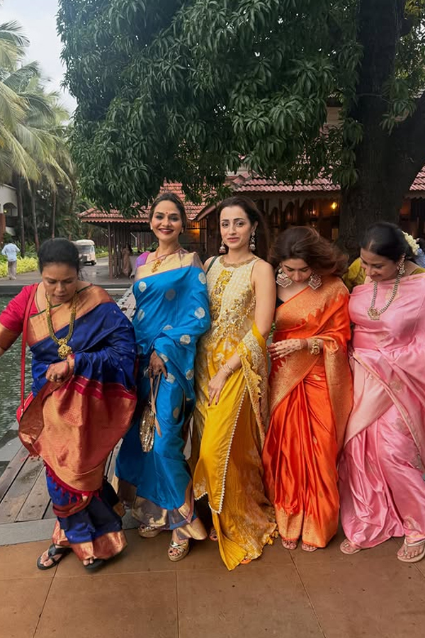 Khushbu Sundar Shares Beautiful Pictures From Her Daughter Wedding: Photos18
