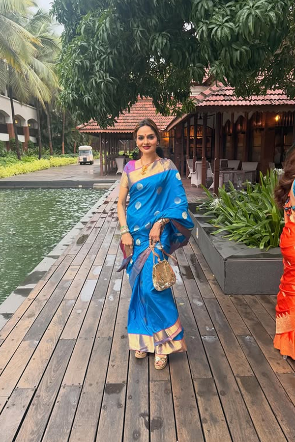 Khushbu Sundar Shares Beautiful Pictures From Her Daughter Wedding: Photos20