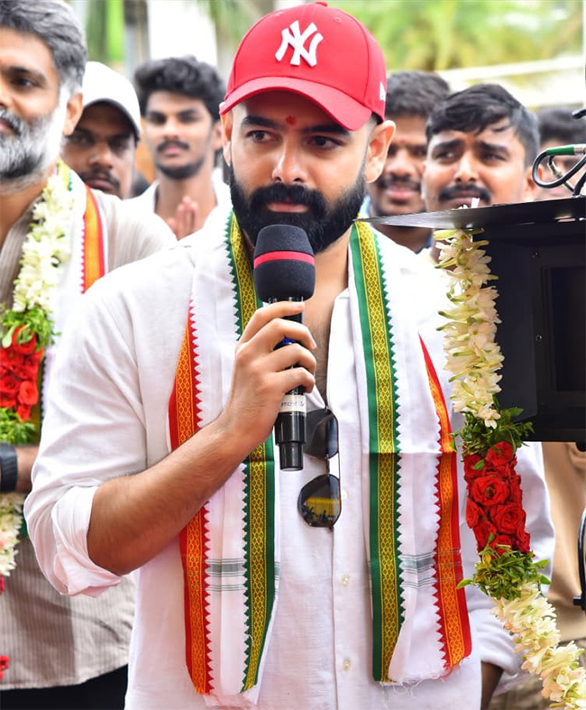 #RAPO23 : Ram Pothineni New Movie Pooja Ceremony8