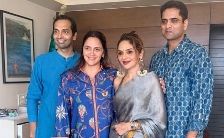 Actress Madhubala special moments With Family Photos3