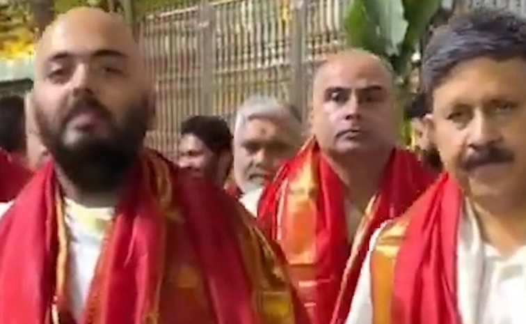 Anant Ambani Visits Tirupati Temple Photos10