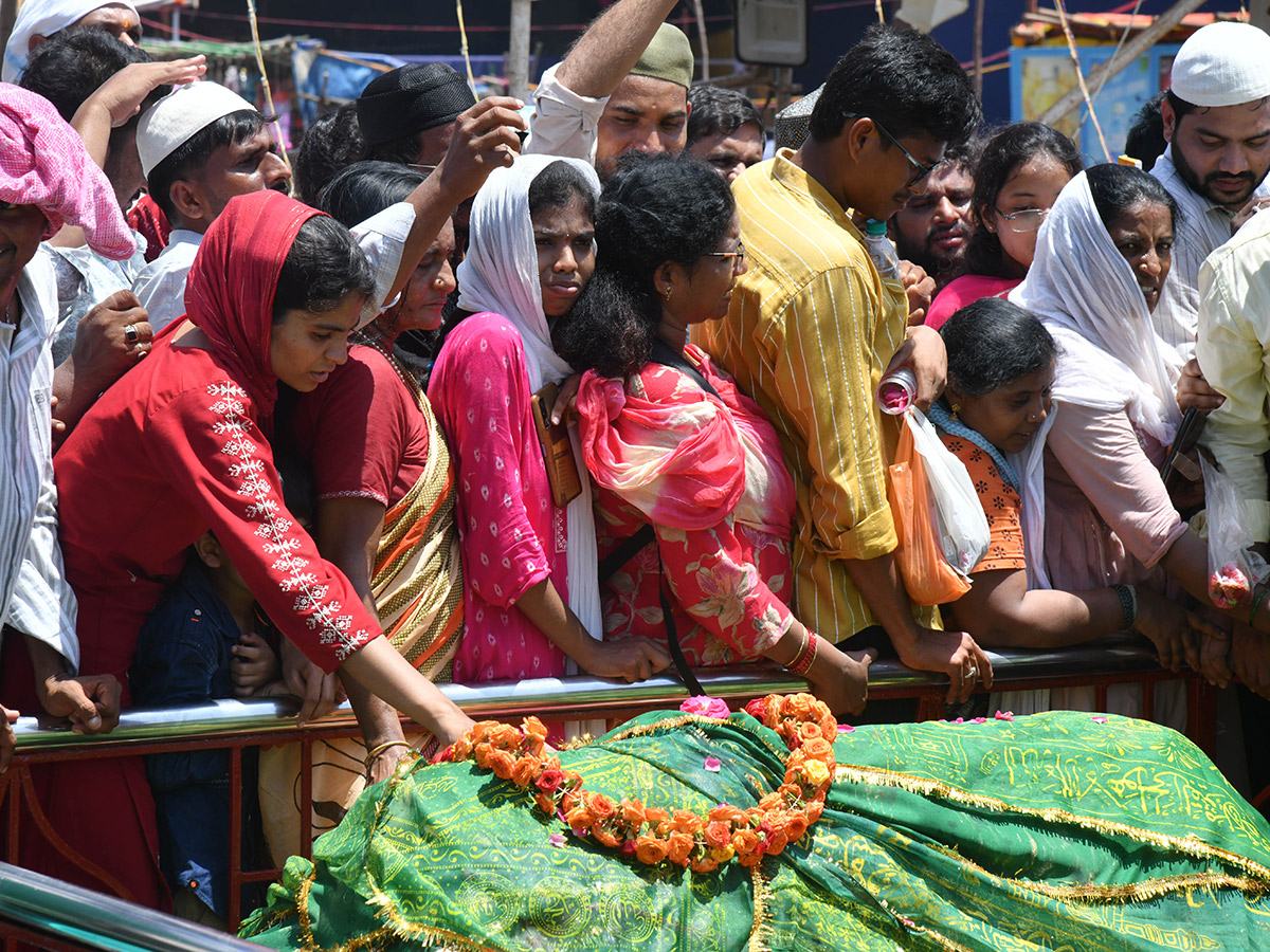 Bara Shaheed Dargah : Rottela Panduga in Nellore District34