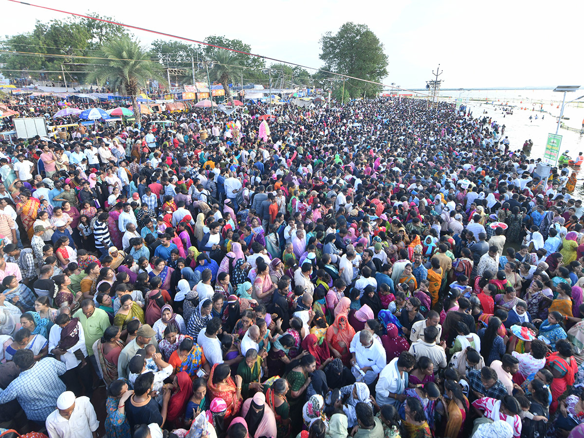 Bara Shaheed Dargah : Rottela Panduga in Nellore District36