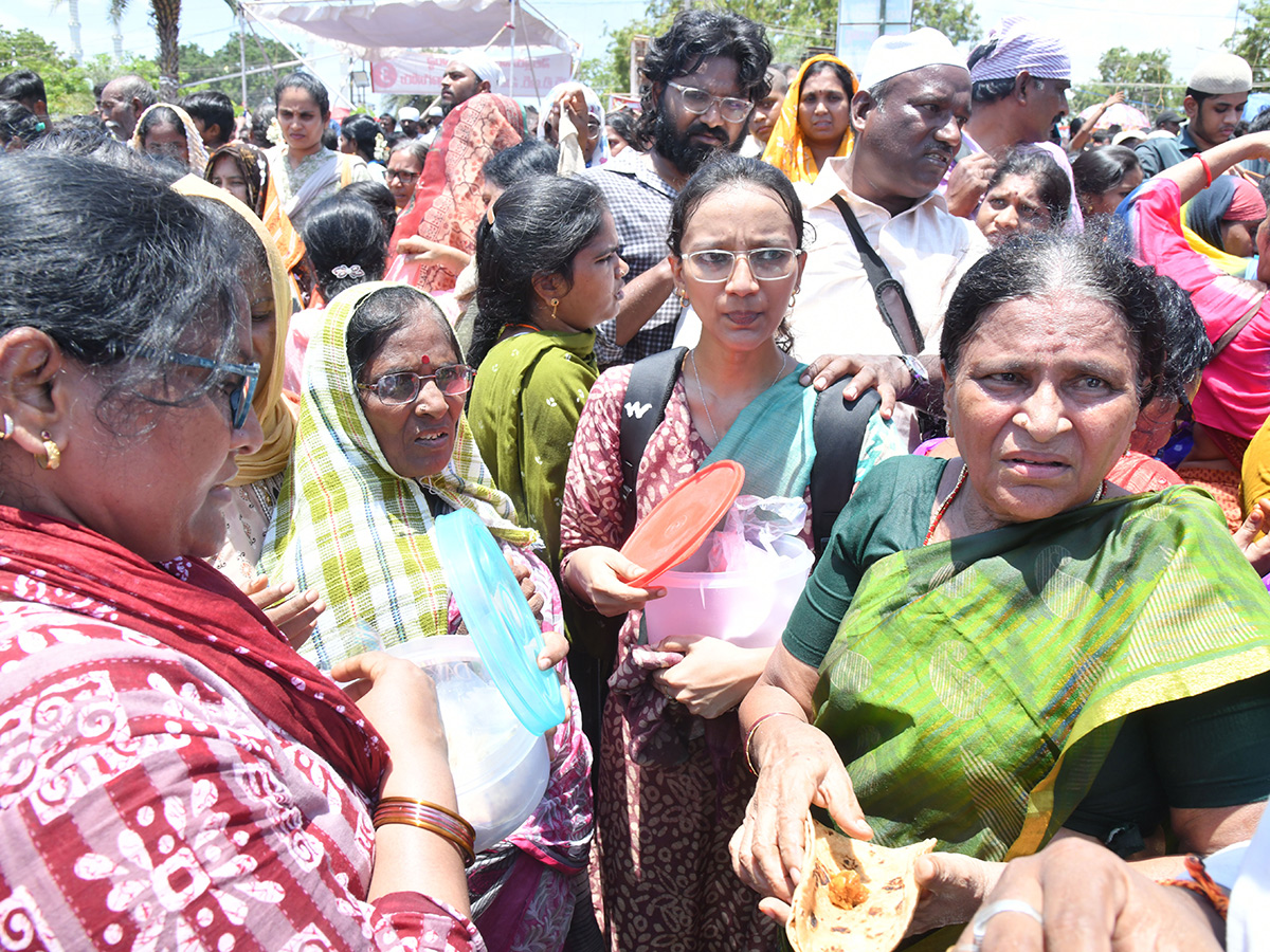 Bara Shaheed Dargah : Rottela Panduga in Nellore District9