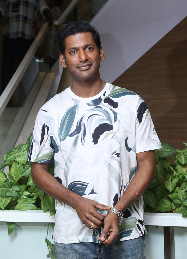 Vishal Makutam Second Single Launch Event HD Photos7