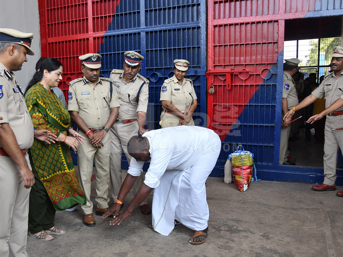 91 Released on Clemency on the Occasion of Telangana Formation Day2