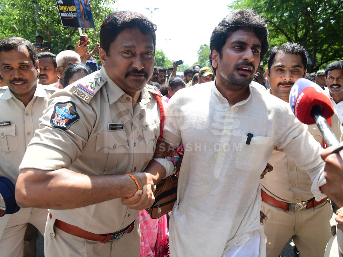 YSRCP Leaders Protest At Tirumala Alipiri HD Photos2