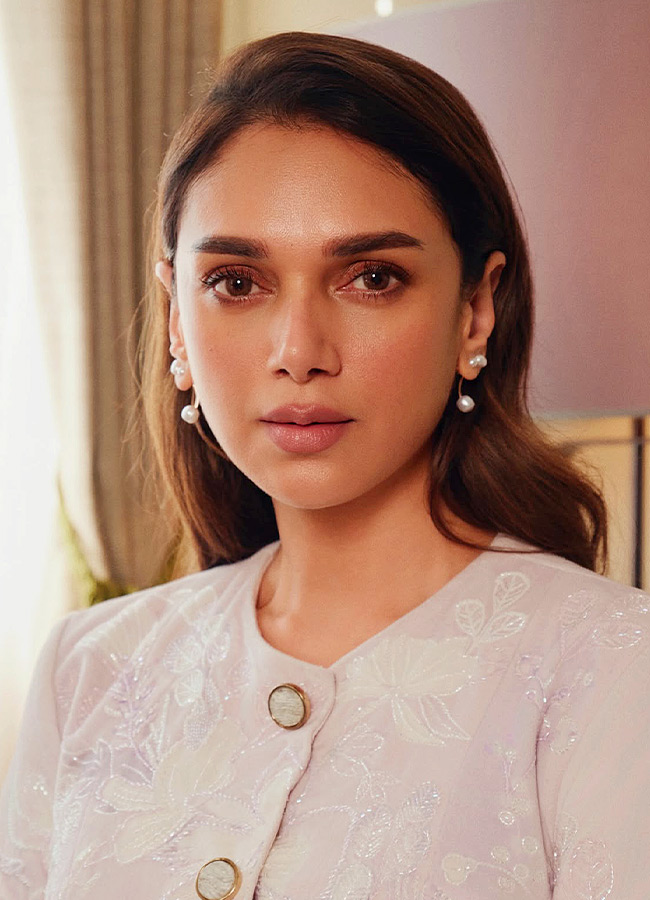Aditi Rao Hydari Stunning Photos2