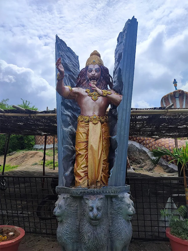 Devotional : Nampally Gutta Laxmi Narasimha Swami Temple HD Photos18