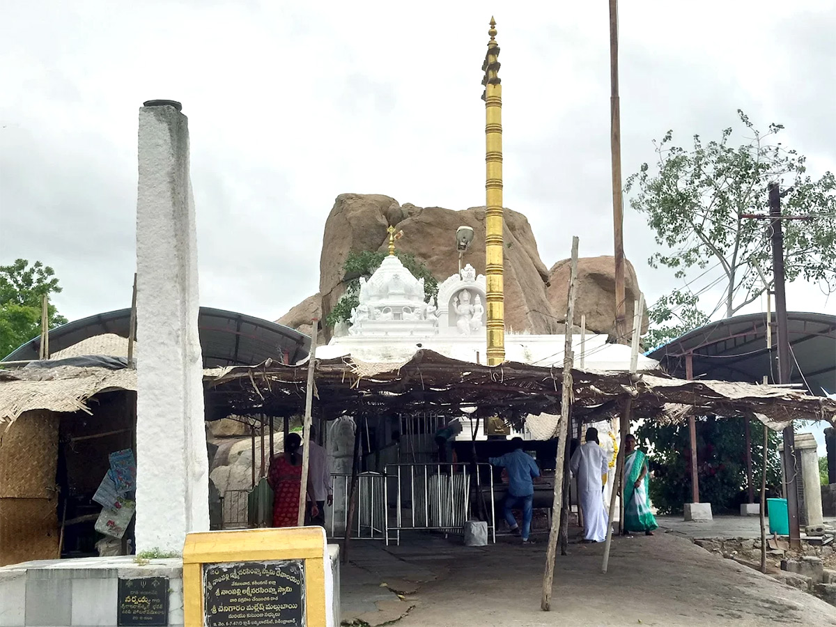 Devotional : Nampally Gutta Laxmi Narasimha Swami Temple HD Photos25