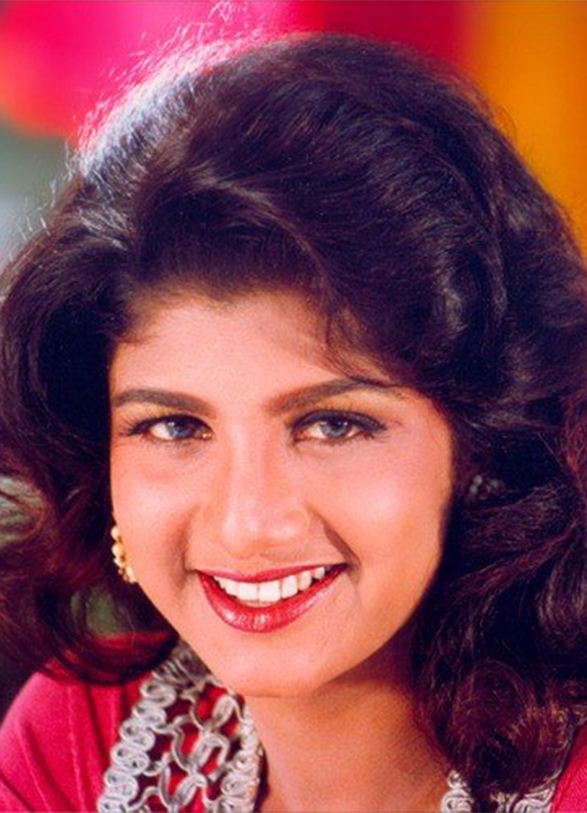 Actress Rambha Rare And Unseen Photos Viral19