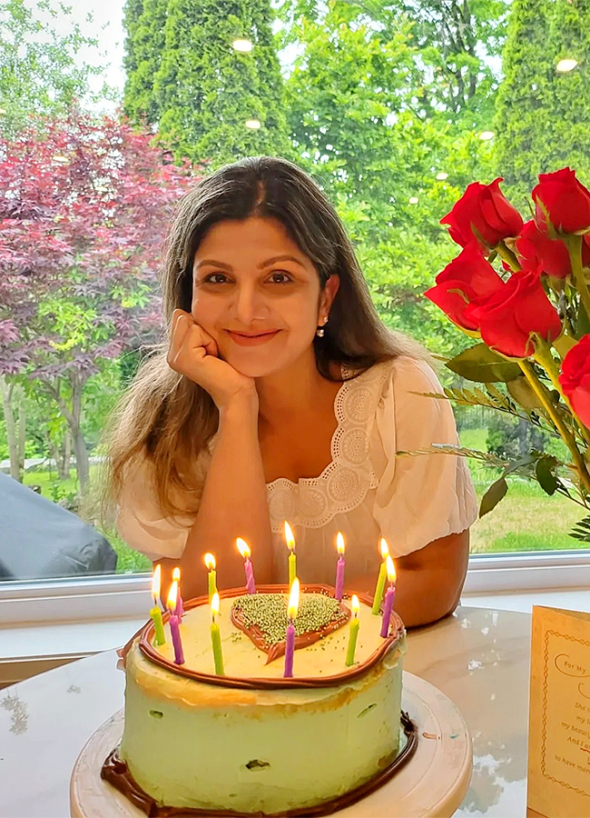 Actress Rambha Rare And Unseen Photos Viral3