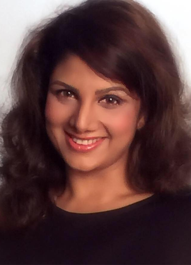 Actress Rambha Rare And Unseen Photos Viral8