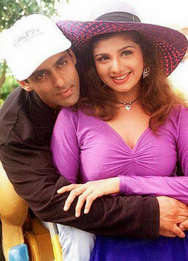 Actress Rambha Rare And Unseen Photos Viral9