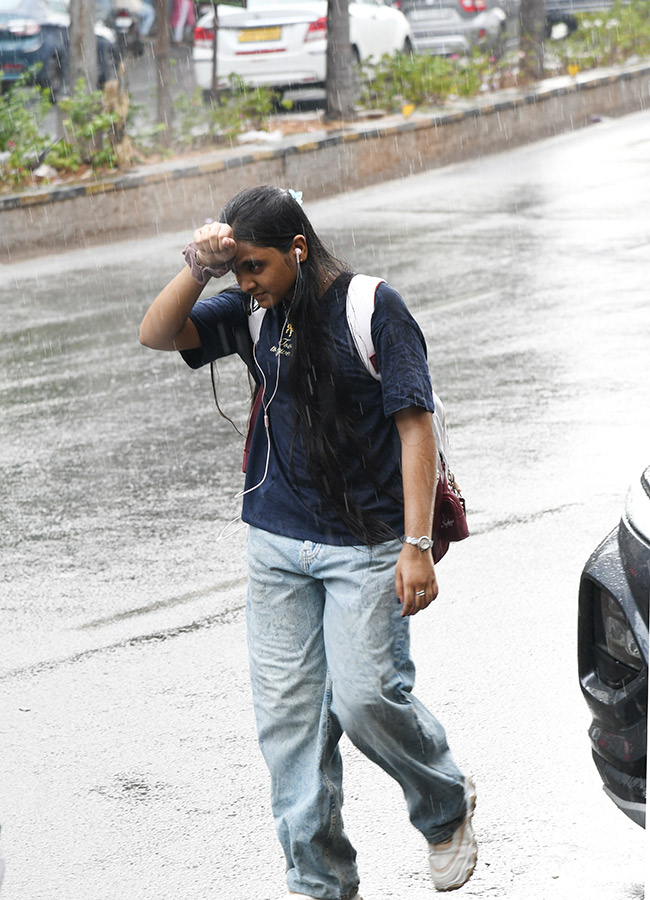 Heavy Rain in Hyderabad Today11