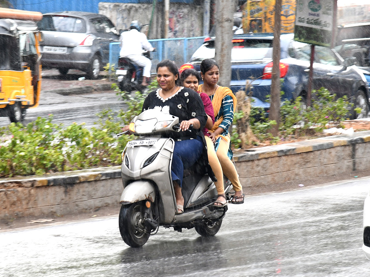Heavy Rain in Hyderabad Today3