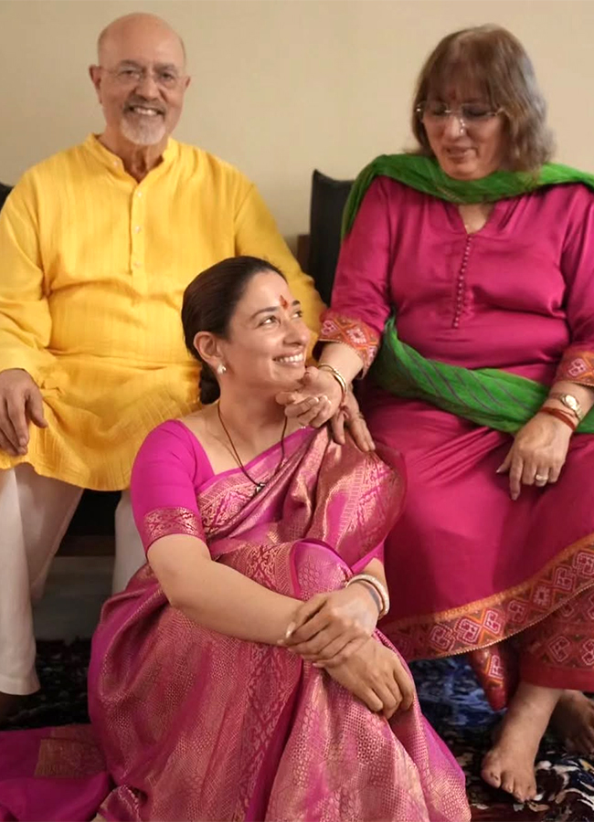 Tamannaah Bhatia Performs Linga Bhairavi Devi Punya Pooja At Her Residence4