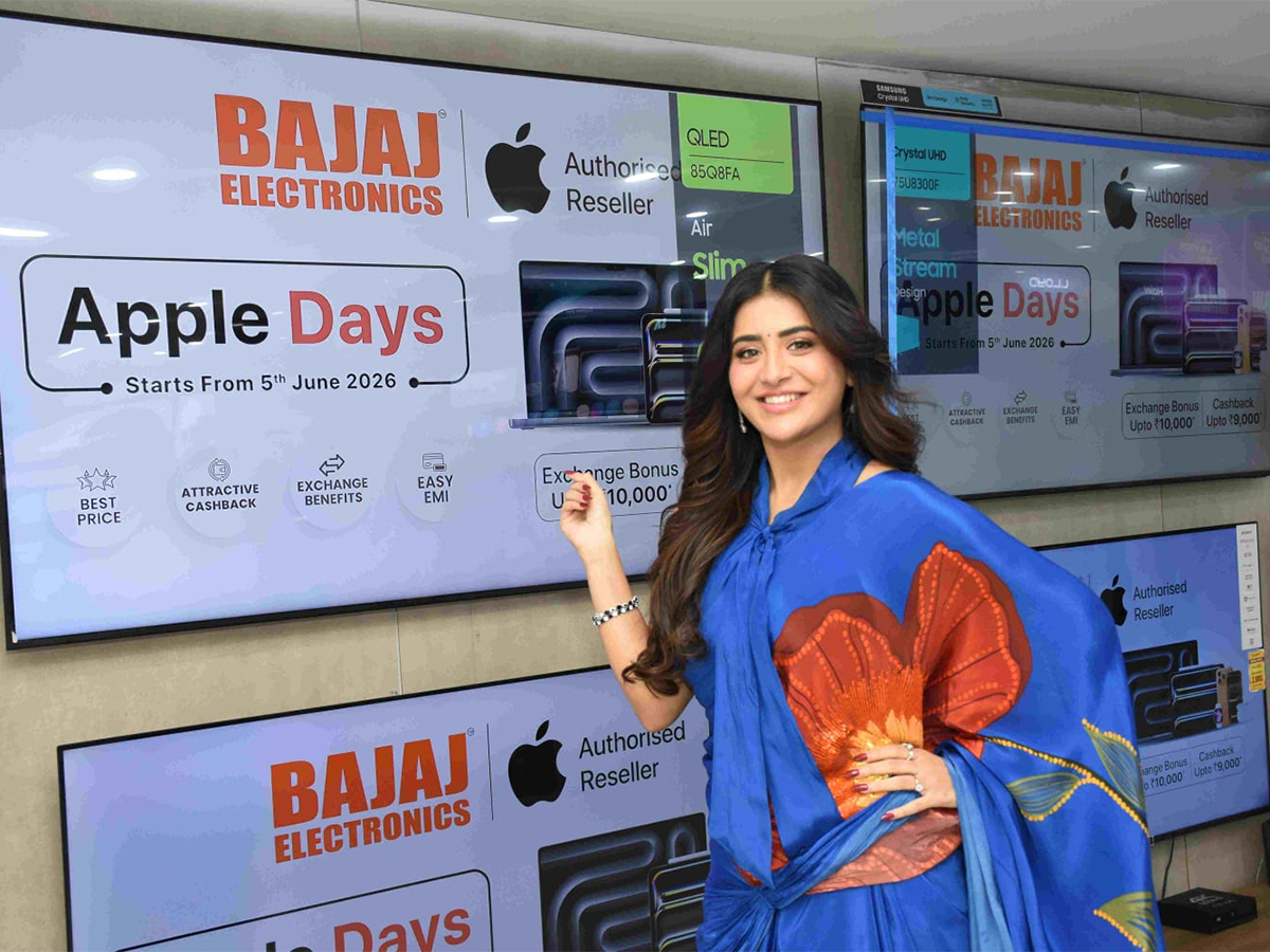 Beautiful Actress Rashi Singh creates a Buzz in Panjagutta10