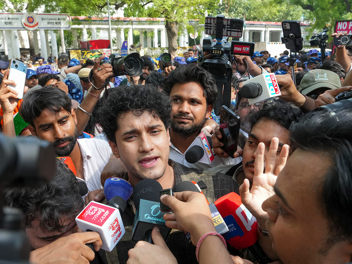 New Delhi : Cockroach Janta Party at the Jantar Mantar16